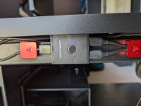 desk-usbswitch.jpg desk-usbswitch.jpg